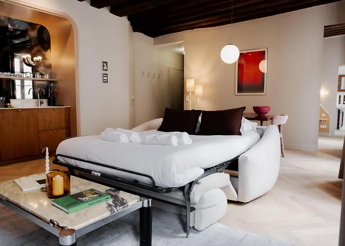 Babylon Marais Apartment